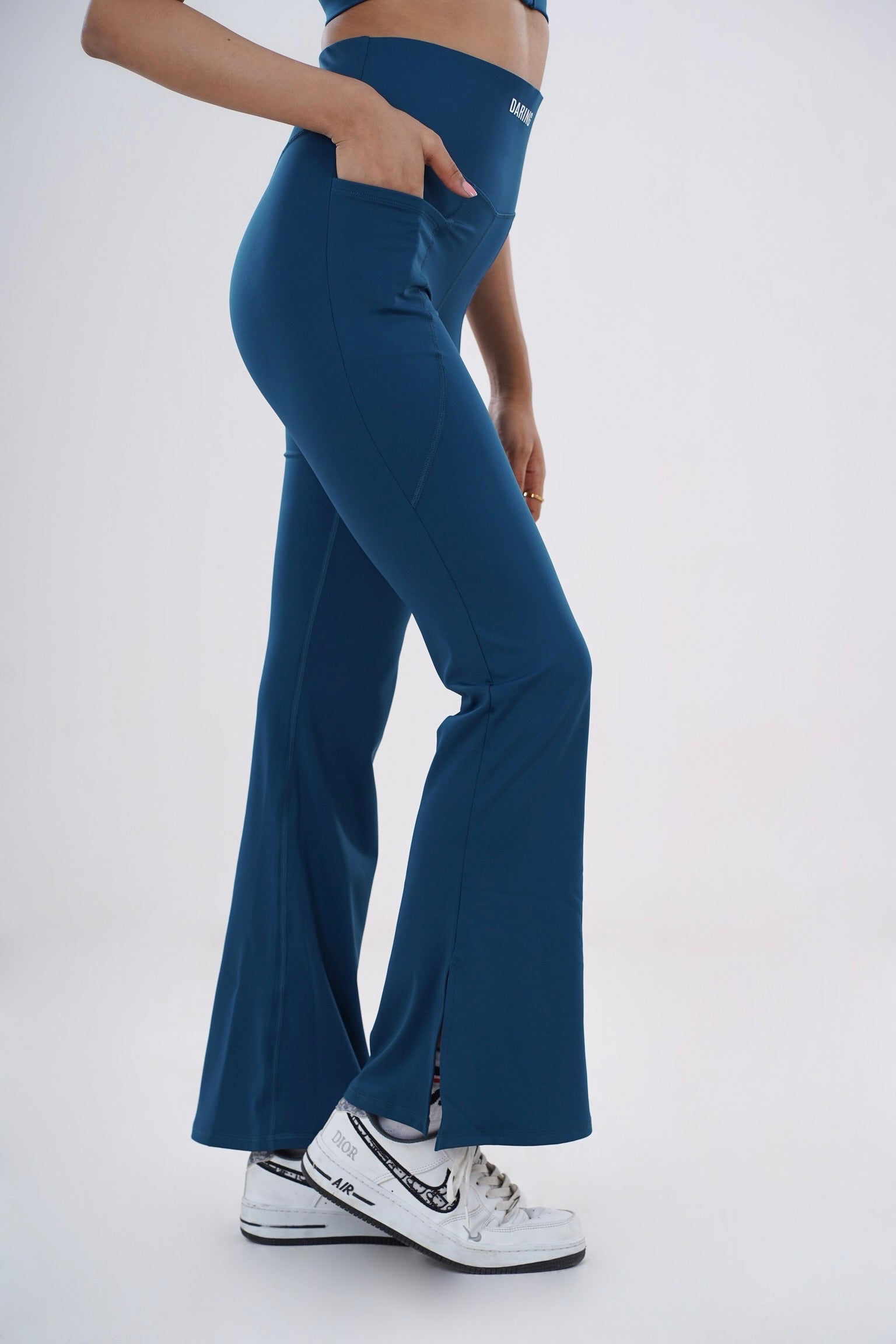 ATTITUDE V-SCRUNCH HIGH WAIST FLARES