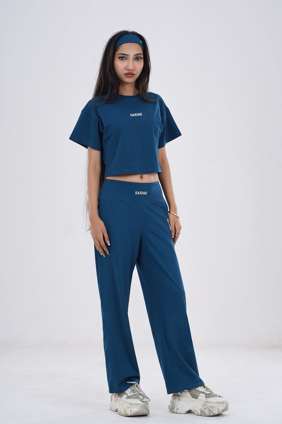 DARING CROPPED TEE