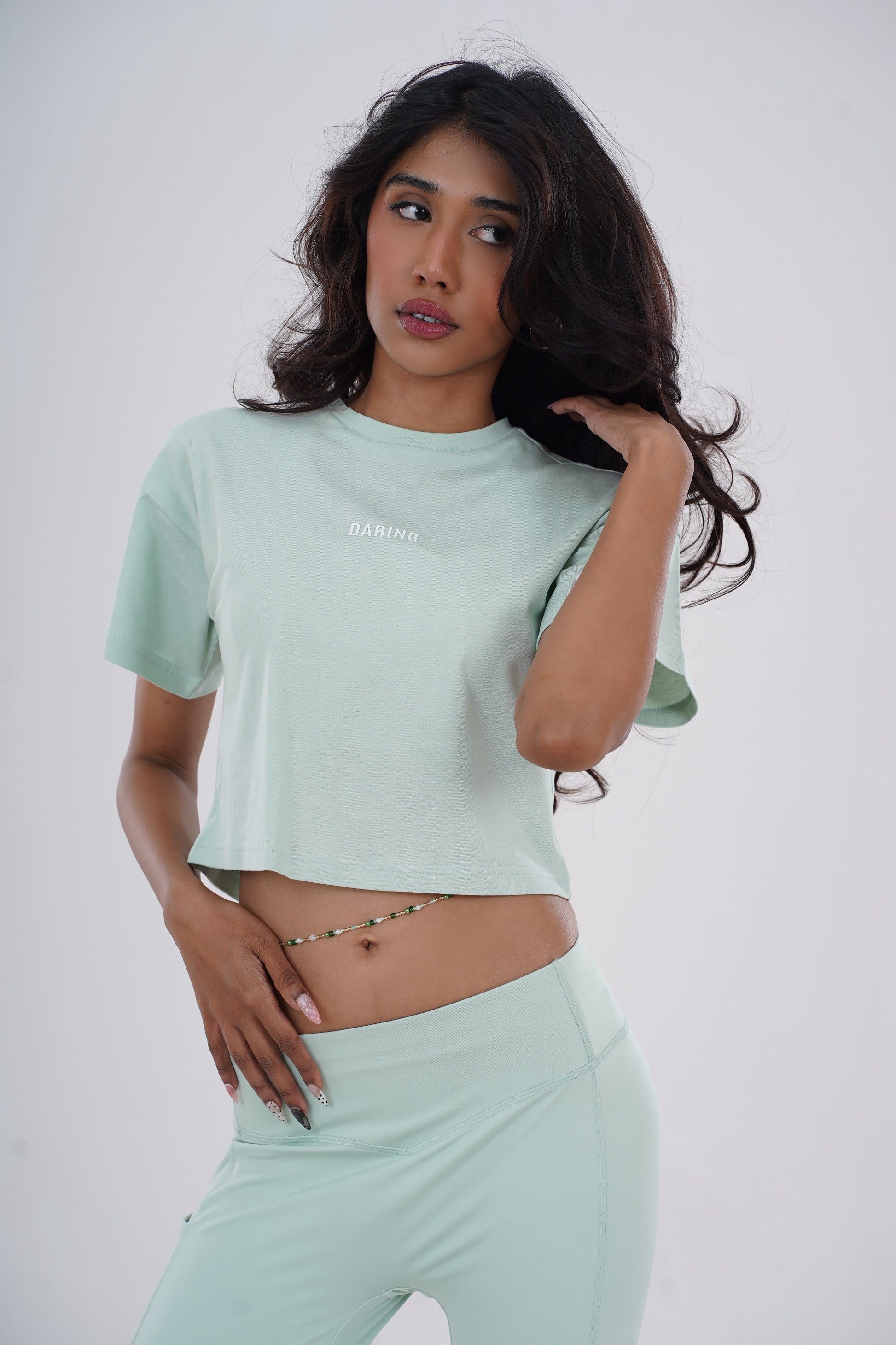 DARING CROPPED TEE